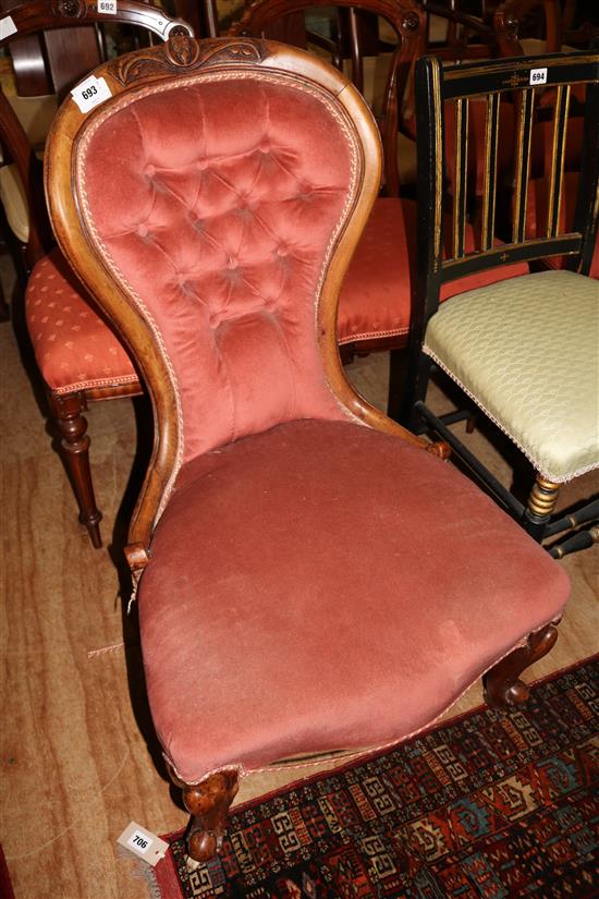 Victorian showwood nursing chair(-)